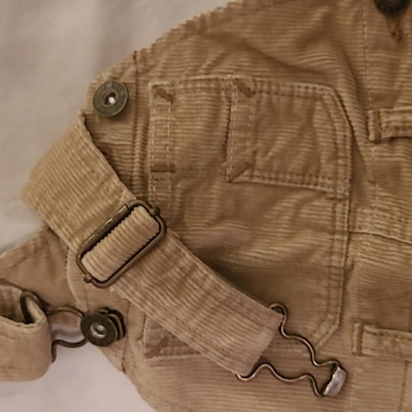 🔶️5 for $30🔶️ BabyGap Classic Corduroy Overalls - Picture 4 of 6